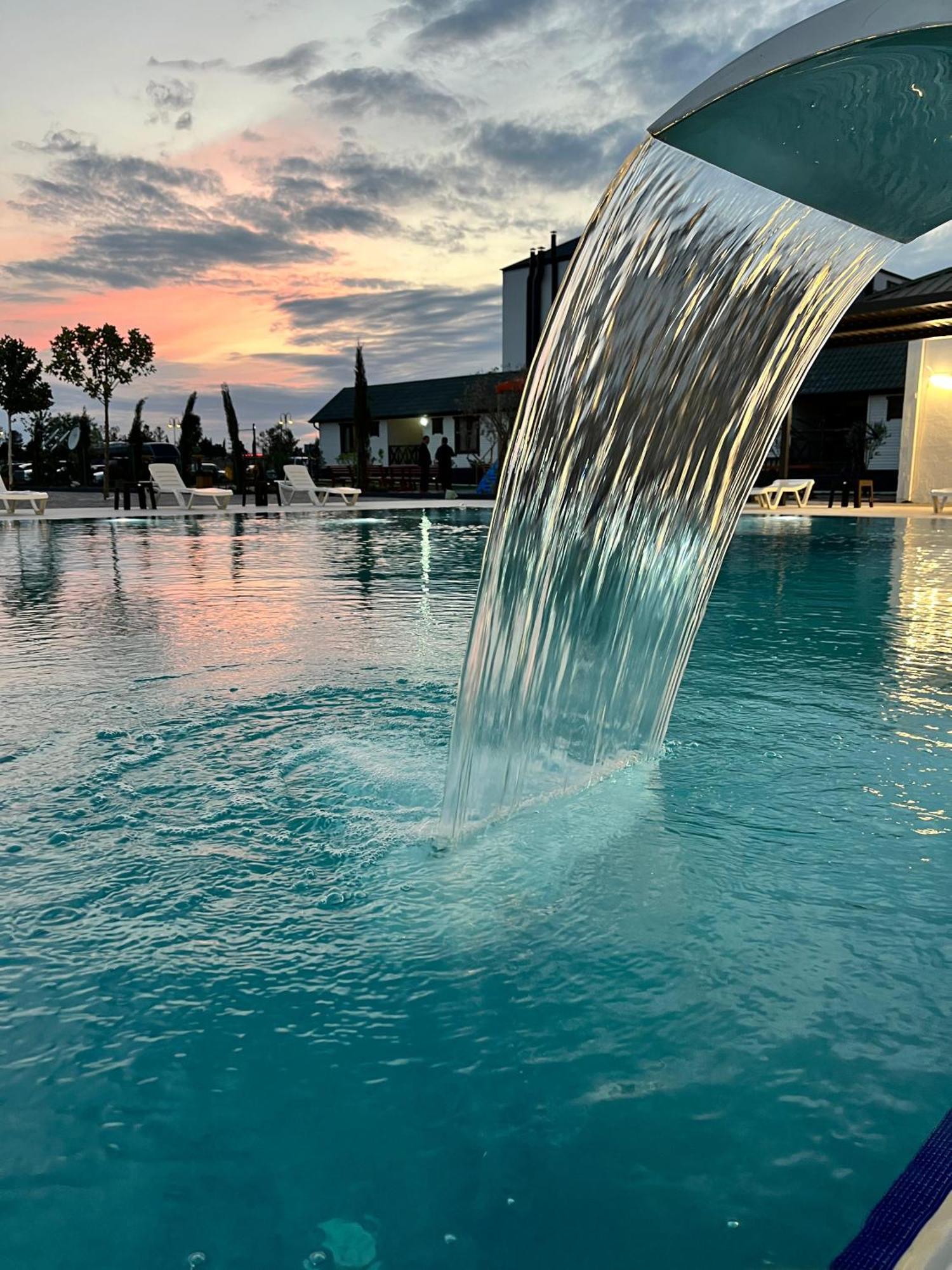 Karvan Hotel Naftalan Buitenkant foto